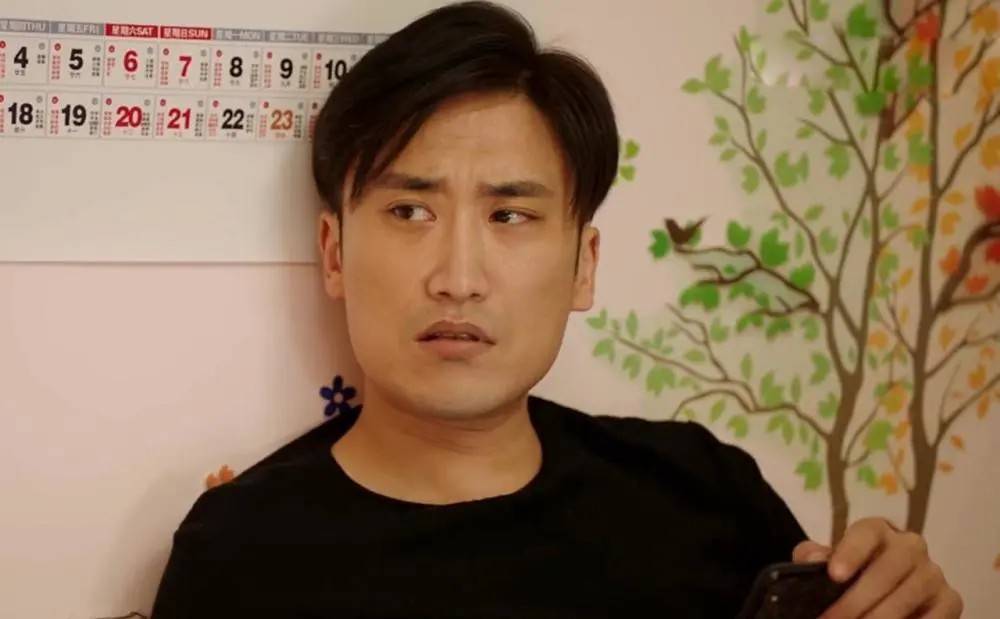 穿中式礼服戴金镯,老公开宾利上过军事院校_高艺诺_吴云飞_事情