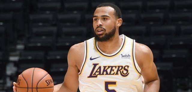 原创52分19篮板8助攻塔克打出巨星表现湖人会以多大合同续约他