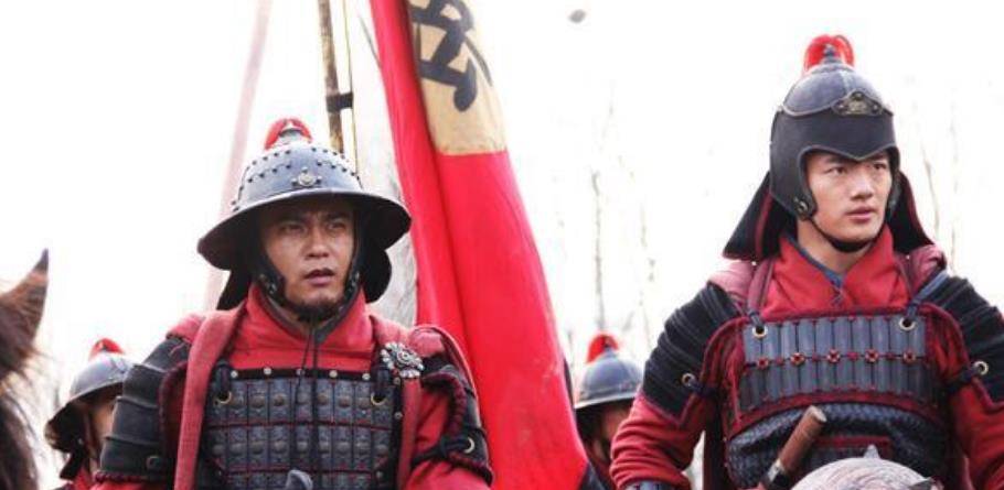 "虎父无犬子",他的长子岳云也是一个年少有为的少年将军,受到父亲岳飞