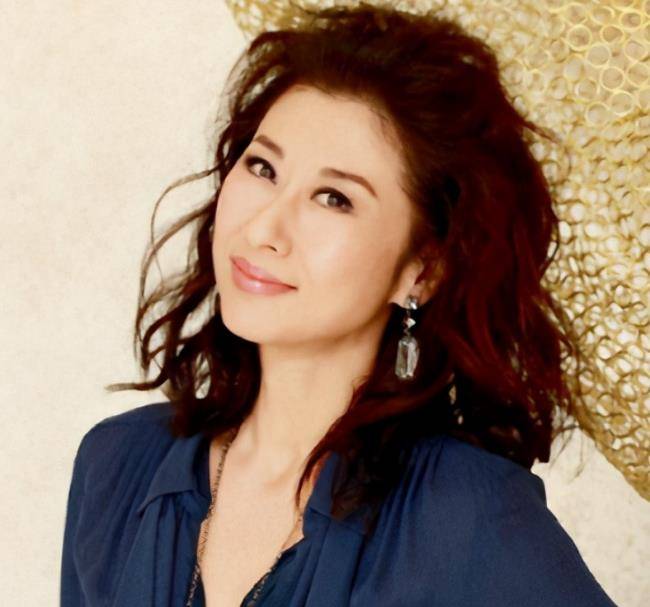 原创天后叶倩文情断费翔加入林子祥婚姻成功上位结婚多年无子女