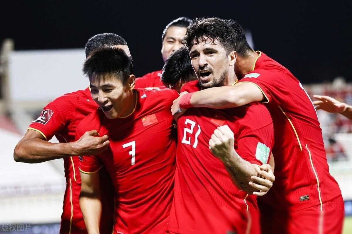 揭秘国足未能入世界杯真相李铁涉嫌打压归化球员