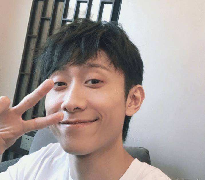 原创网传关晓彤有新剧来袭合作男主令人满意冲这阵容追定了