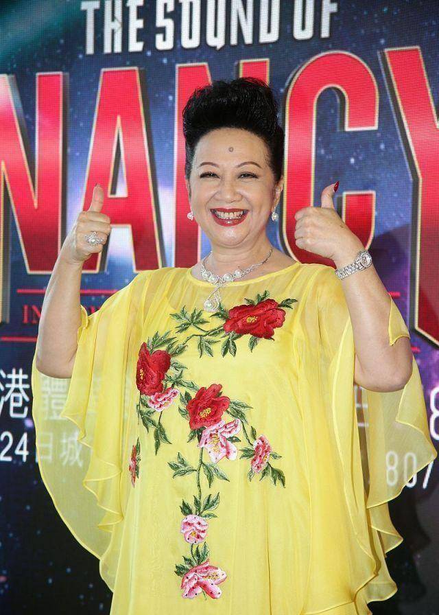 原创70岁薛家燕复出14年首度取消寿宴与子女家中庆生小17岁男友缺席