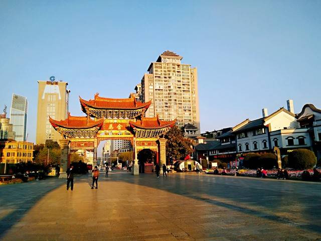 云南春城35月绝佳行程攻略6天5晚畅游春城美景