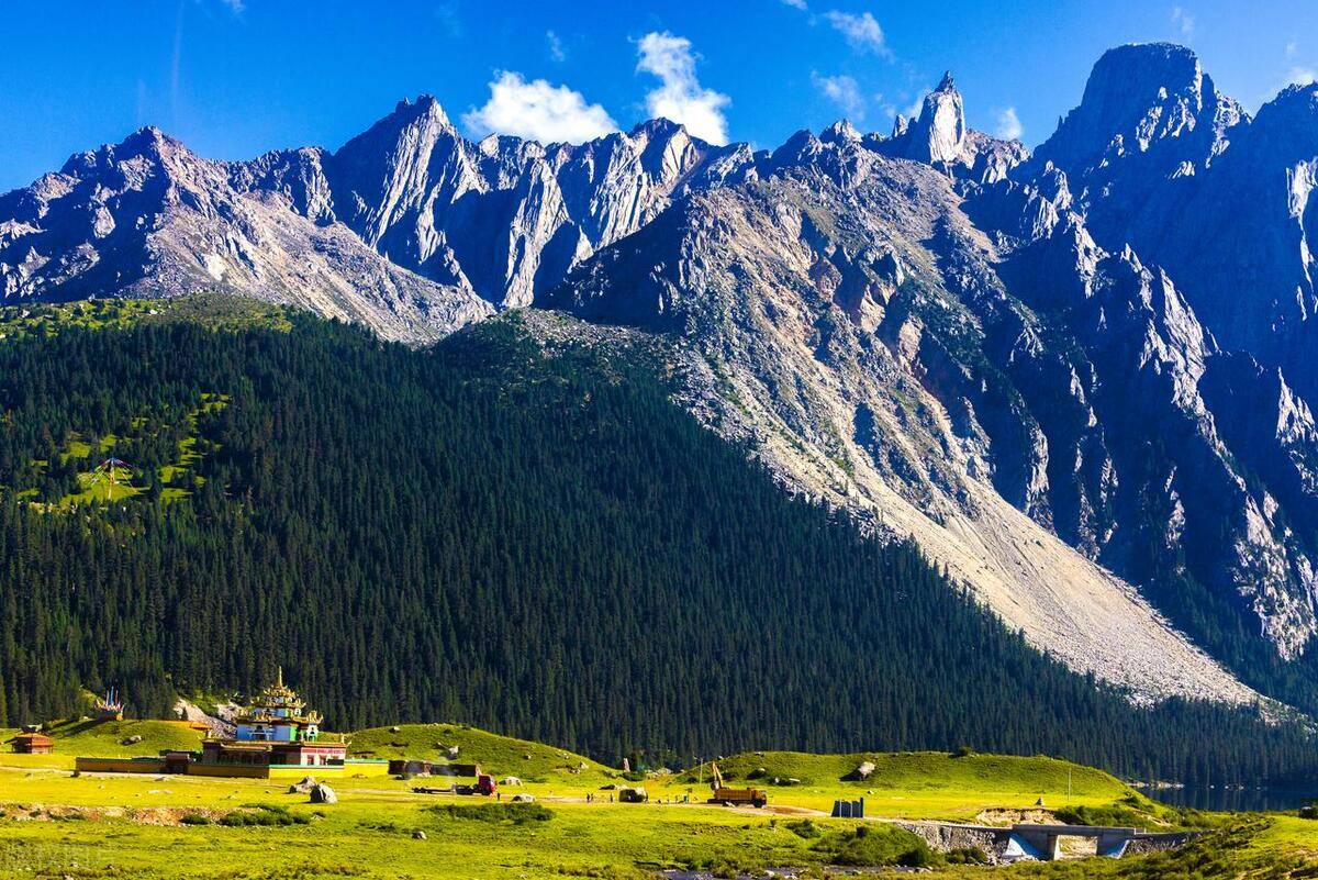 4月-6月淡季错峰旅游,这5个方向,人少景美,比旺季便宜_川西_草原_阿里