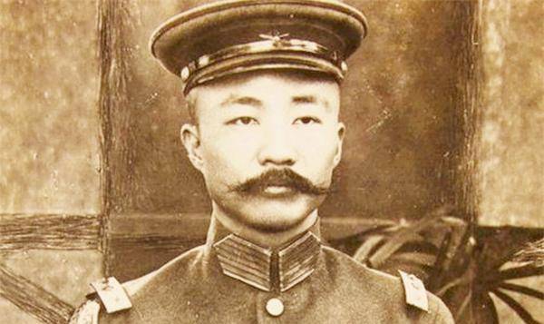 大哥却觊觎弟媳貌美设计害死弟弟,后与弟媳生10娃_李烈钧_龚永_华世琦