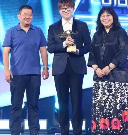 原创没有专业背景长了一副怂丧相如何逆袭成音乐界明日之子