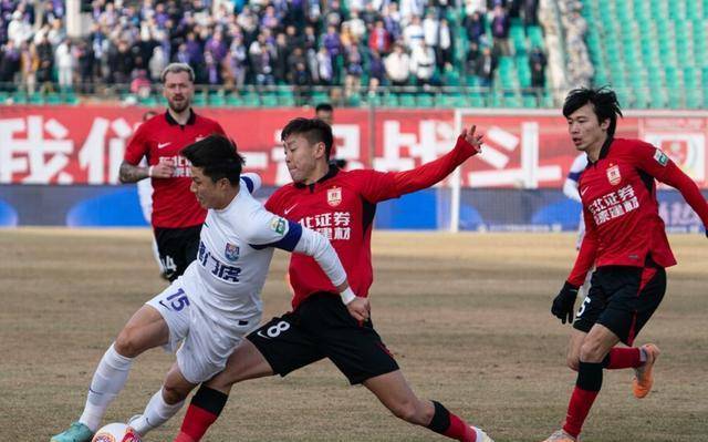 长春亚泰则派出了外援组合塞尔吉尼
