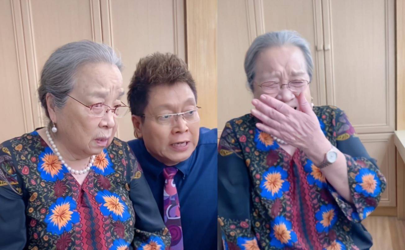 84岁容嬷嬷李明启现身精神好曾因角色让儿子差点丢了老婆