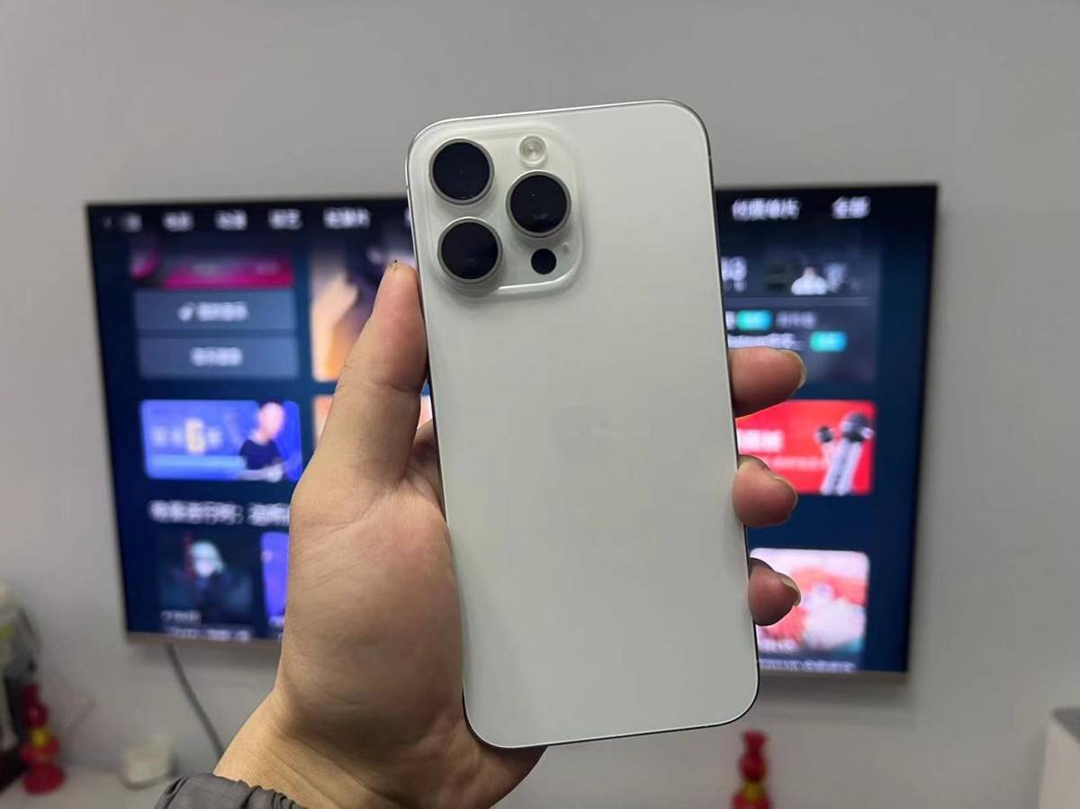 原创苹果化身价格屠夫iphone15promax大降1941元售价更亲民了