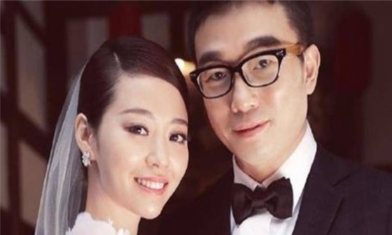 众所周知,张靓颖的现任男友,在几年前还曾参加过她的婚礼,并成为新郎