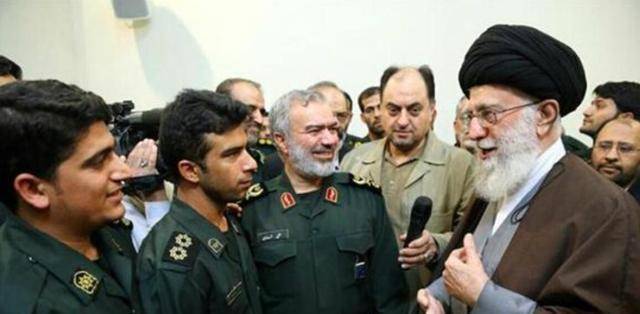 内贾德直言:"哈梅内伊的权力太大了,我无法放手去做很多事儿"