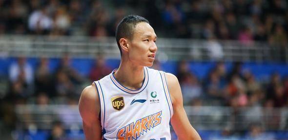 除了扣篮之外,王潼其实是一位非常有天赋的年轻内线.