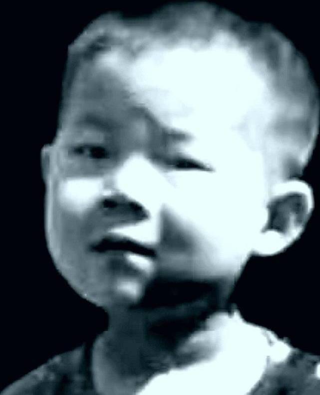 原创岳云鹏晒恶搞1988海报成龙易烊千玺刘德华等众星躺枪