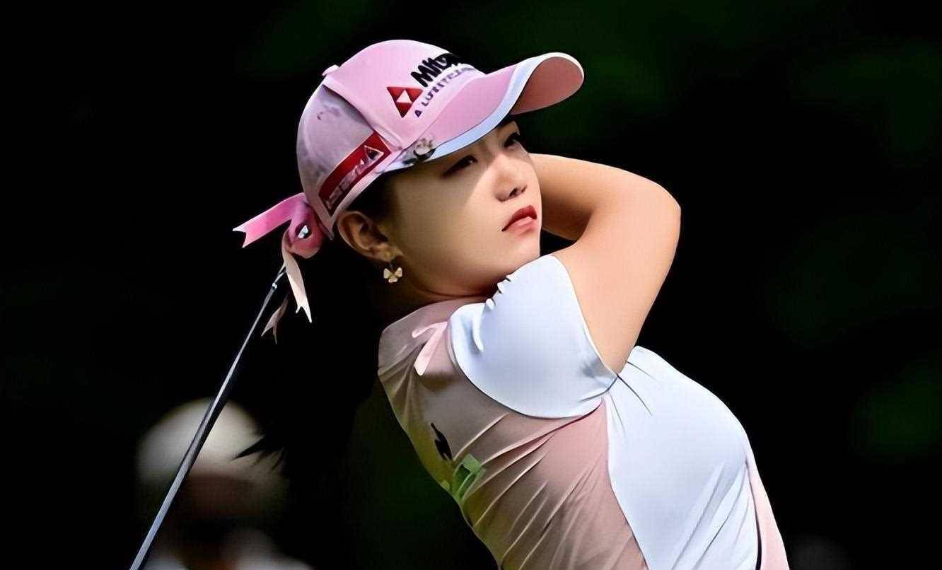 她生在国外不入日籍,坚持做我们人,为我们打球:我流的是我们血_石昱婷