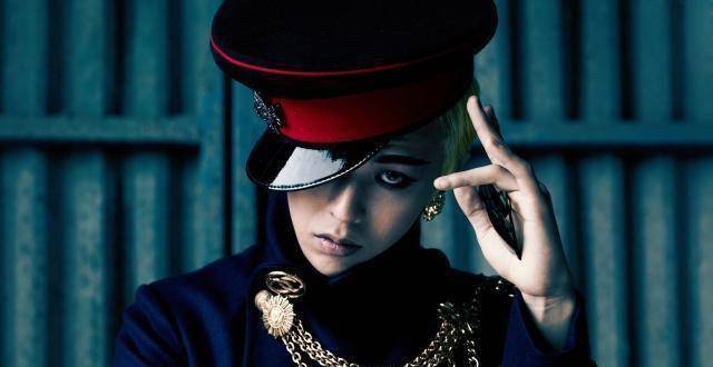 好在太阳的人气还是非常高的,当然权志龙就更不用说了,他可是韩流的