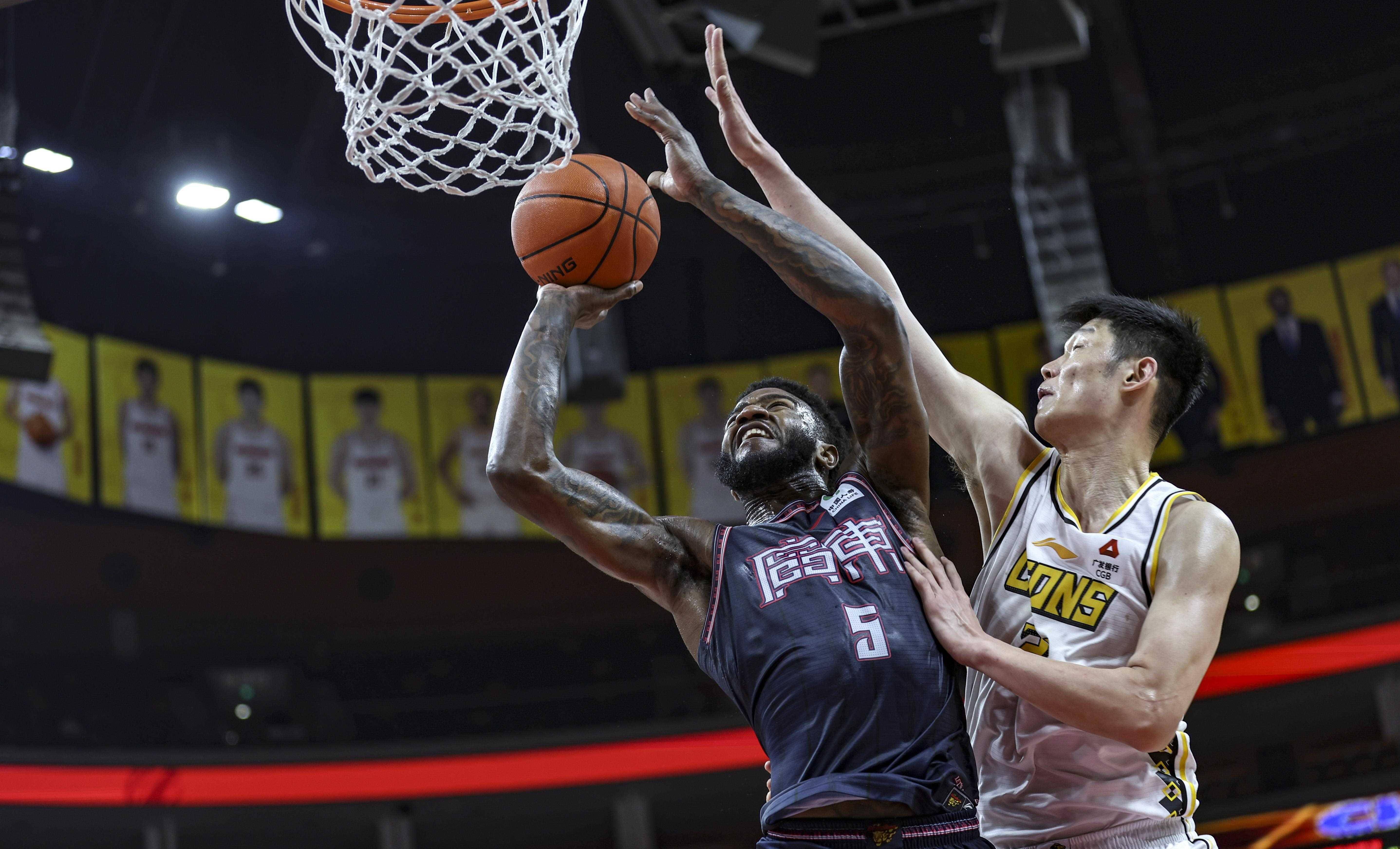 浙江广厦正在走向失控,王博深陷球队矛盾漩涡_比赛_浙江广厦队_球迷