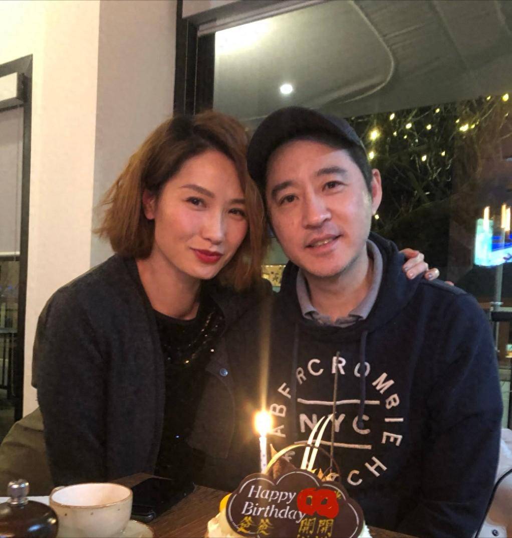 退圈港姐庆祝结婚15年!老公身家过亿,移居加拿大住豪宅贵气逼人