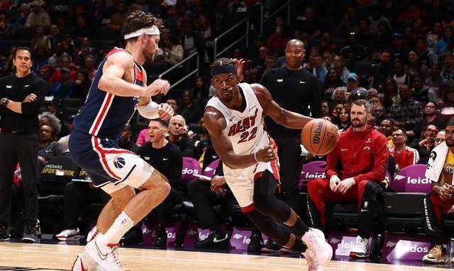 热火击败奇才,巴特勒17 8 4,普尔22 4 8发挥不足_比赛