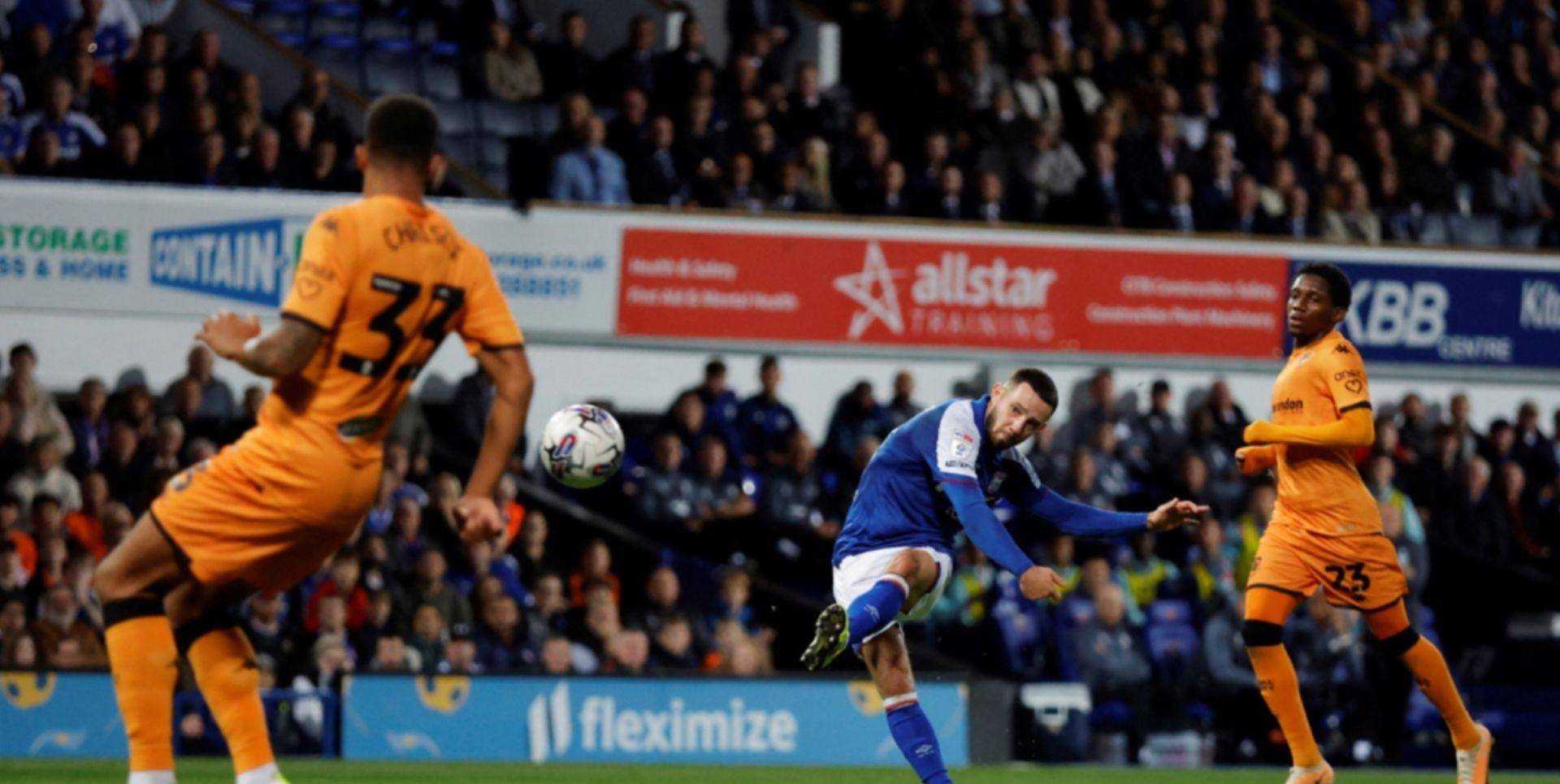 康纳·查普林_麦肯纳_赛季