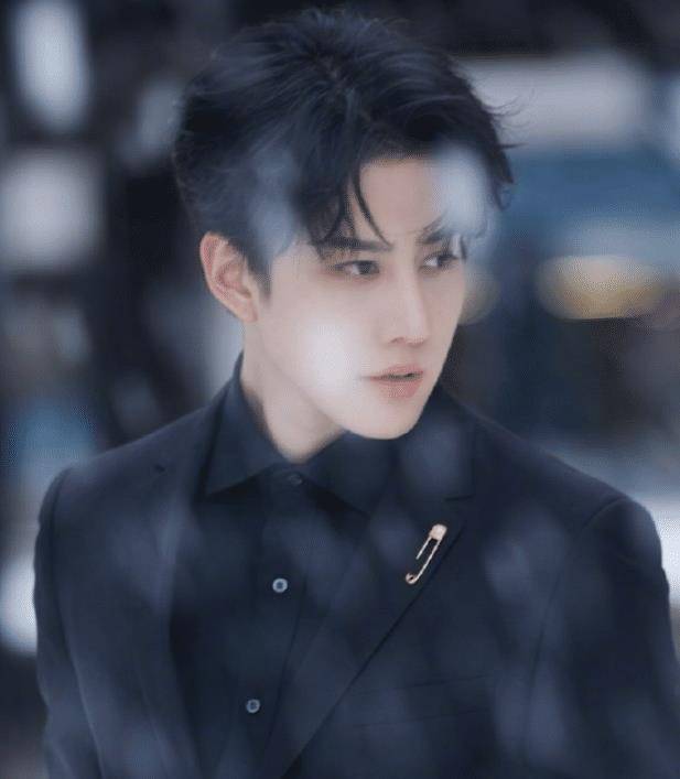 韩安冉帅气新男友意外入境虽然是整容脸但却意外撞脸mike