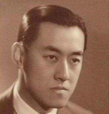 可是美貌佳人不爱他,却嫁给了另一位追求者周培源,所以陈岱孙终身未婚