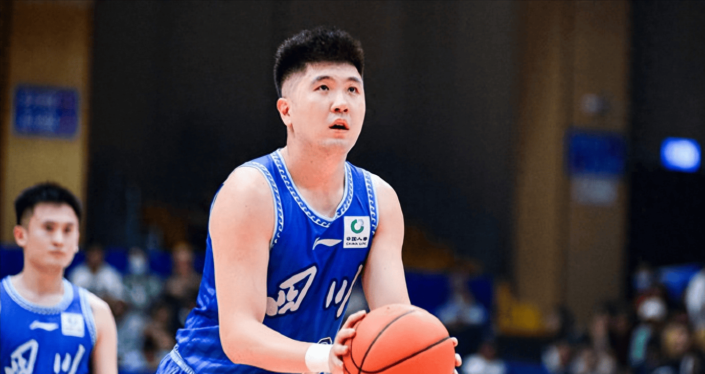 冠军豪门沦落成cba倒数,送走三位新星彻底摆烂_四川男篮_赛季_朱松伟