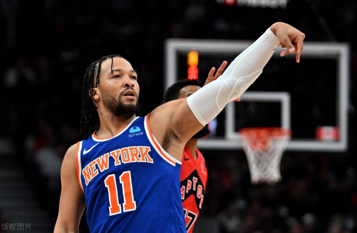 克里斯·鲍彻(内侧副韧带撕裂),琼泰·波特(个人原因),奥查伊·阿加吉