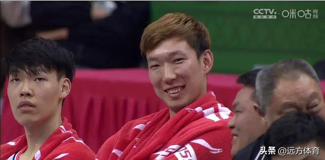 广东队以11093战胜同曦队取得了剑指锦标赛的12连胜也创造了六大奇迹