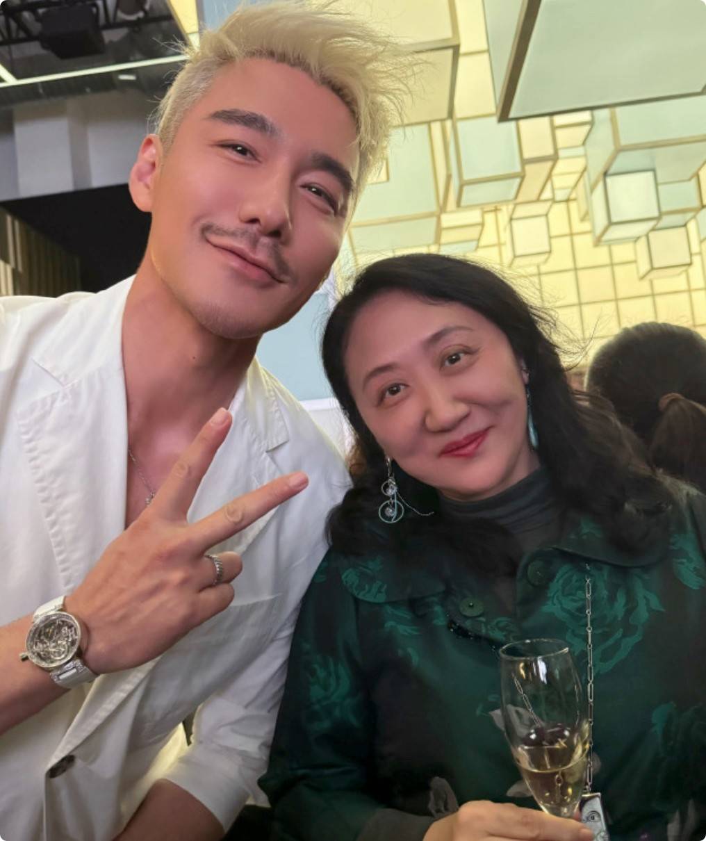 水哥的衣品,段奕宏的气场,这些男星的魅力藏不住了_时装周_一身_王阳