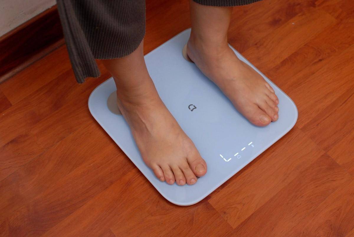 米家体脂秤S400：双频科技助力，身材管理更精准