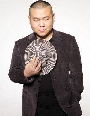 岳云鹏给5个姐姐买车买房把普通妻子当宝弟弟却在农村种地