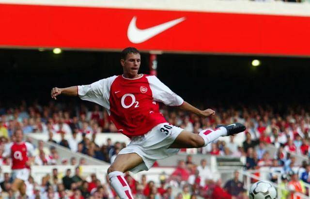 原创名不副实的新亨利25岁沉沦英冠28岁落叶归根温格看走眼了