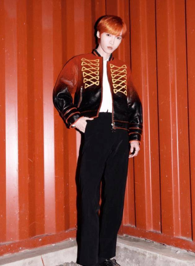 x玖少年团全员回归赵磊黑t恤大片释出粉丝都激动了