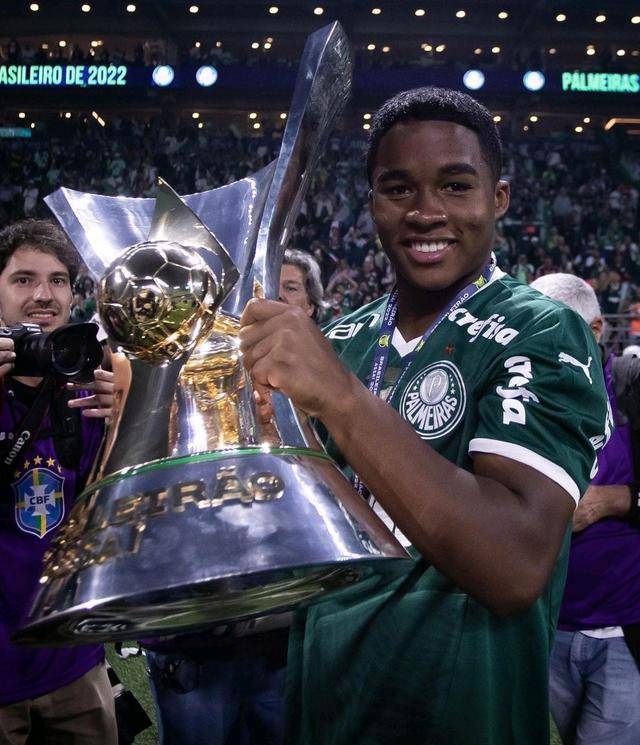 原创巴西新星耀眼阿根廷前景黯淡潘帕斯之战双方年轻力量对比