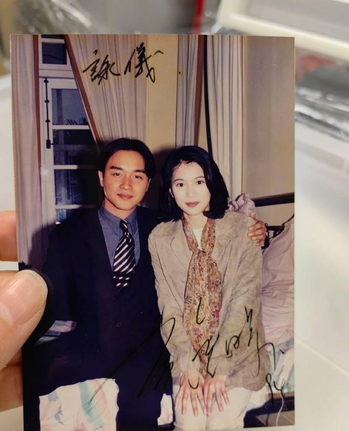 "两人曾合作过《金枝玉叶》,《金玉满堂》和《色情男女》等作品,他们
