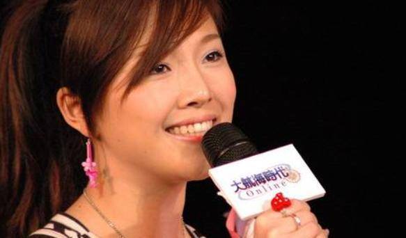 13年前,唐笑辱骂军人是"看门狗",脚踢武警,现在过得怎样?