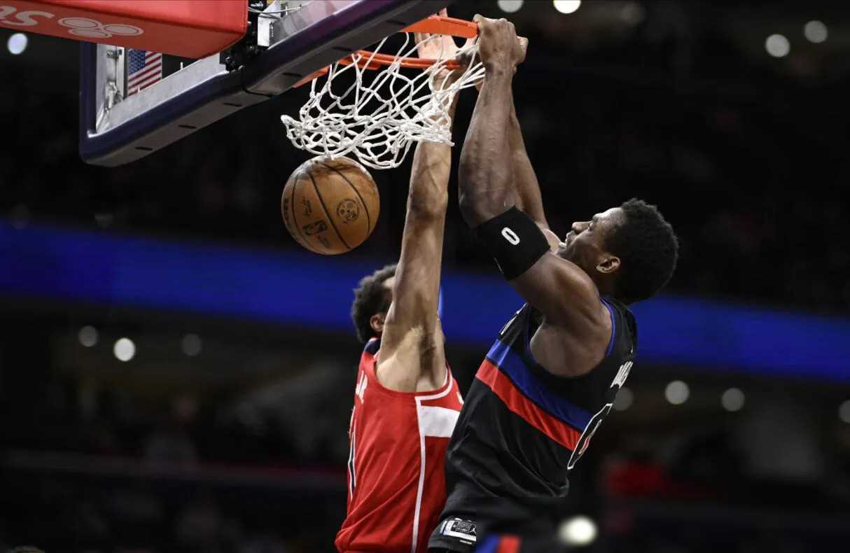 结束8连败!康宁汉姆独挑大梁33 8,若联手格林火箭冲冠