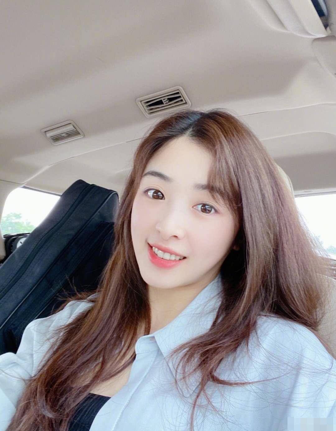 原创乘风破浪的姐姐主题曲挑战赛张雨绮顺拐不在踩点又来万茜最百变