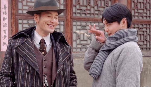 黄晓明花絮中聊baby,三字称呼暴露夫妻感情,尹正的表情绝了_老婆_时候