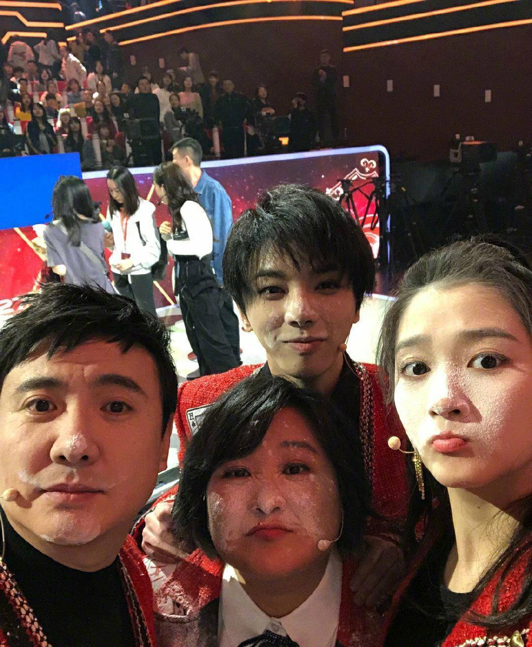 沈腾:不能为了题把人设卖了_贾玲_华晨宇_环节