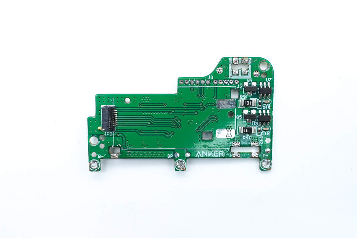 小巧精致还自带usb-c线,安克229元新款自带线充电宝拆解看看用料_移动