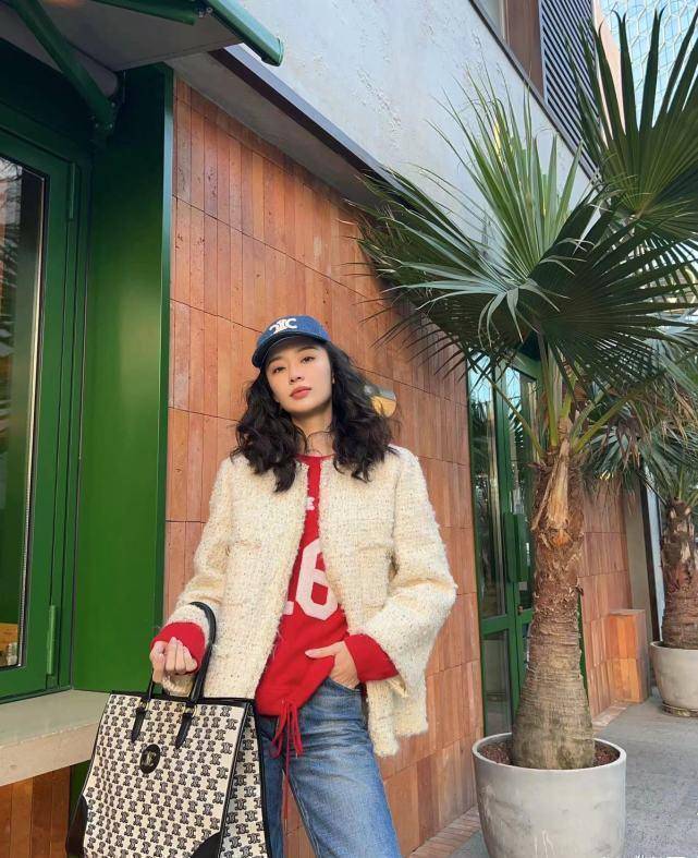 春天学孙佳雨穿搭穿出雪容融红白色look显白又有气质