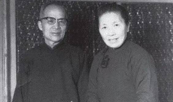 胡兰成到底有多渣一生有8段爱情最后是谁降服了他