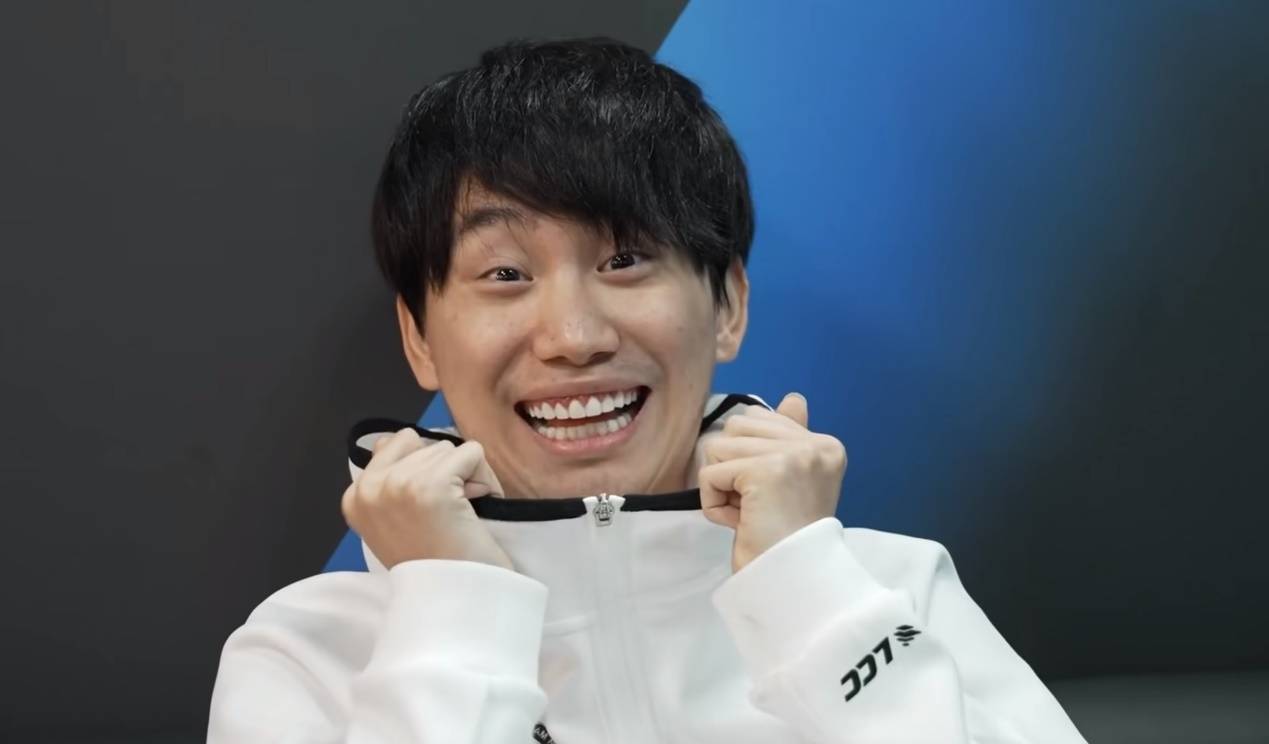 lpl迎来大新闻传奇选手即将回归主播圈大震动宝蓝手舞足蹈