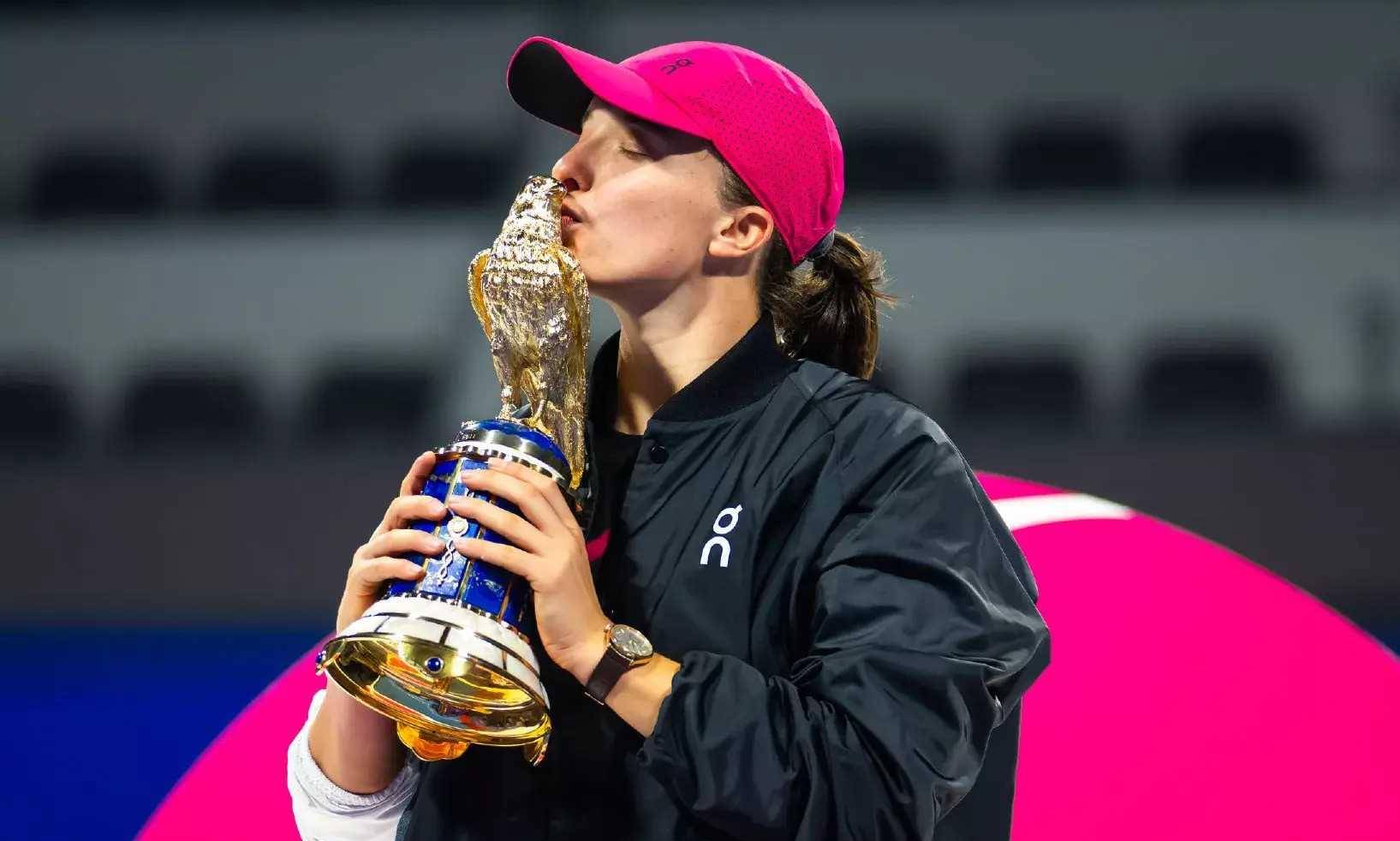 原创硬地大盘点萨巴伦卡澳网卫冕斯瓦泰克1000称雄