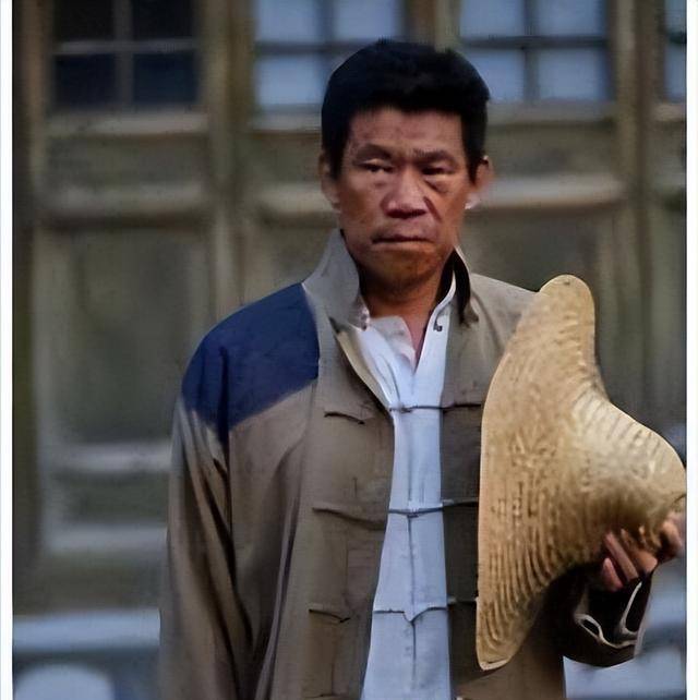 原创回顾亮剑拍一半才发现少个角色司机大喊我会日语我上