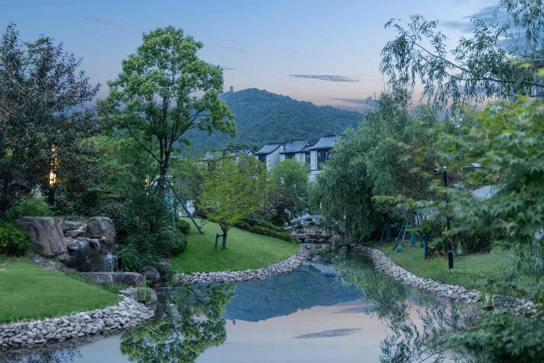 绍兴会稽云庐售楼处电话→售楼中心首页网站→楼盘详情→24小时热线