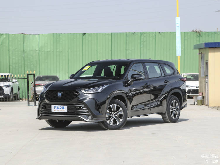 皇冠陆放豪华家用suv的全方位解析