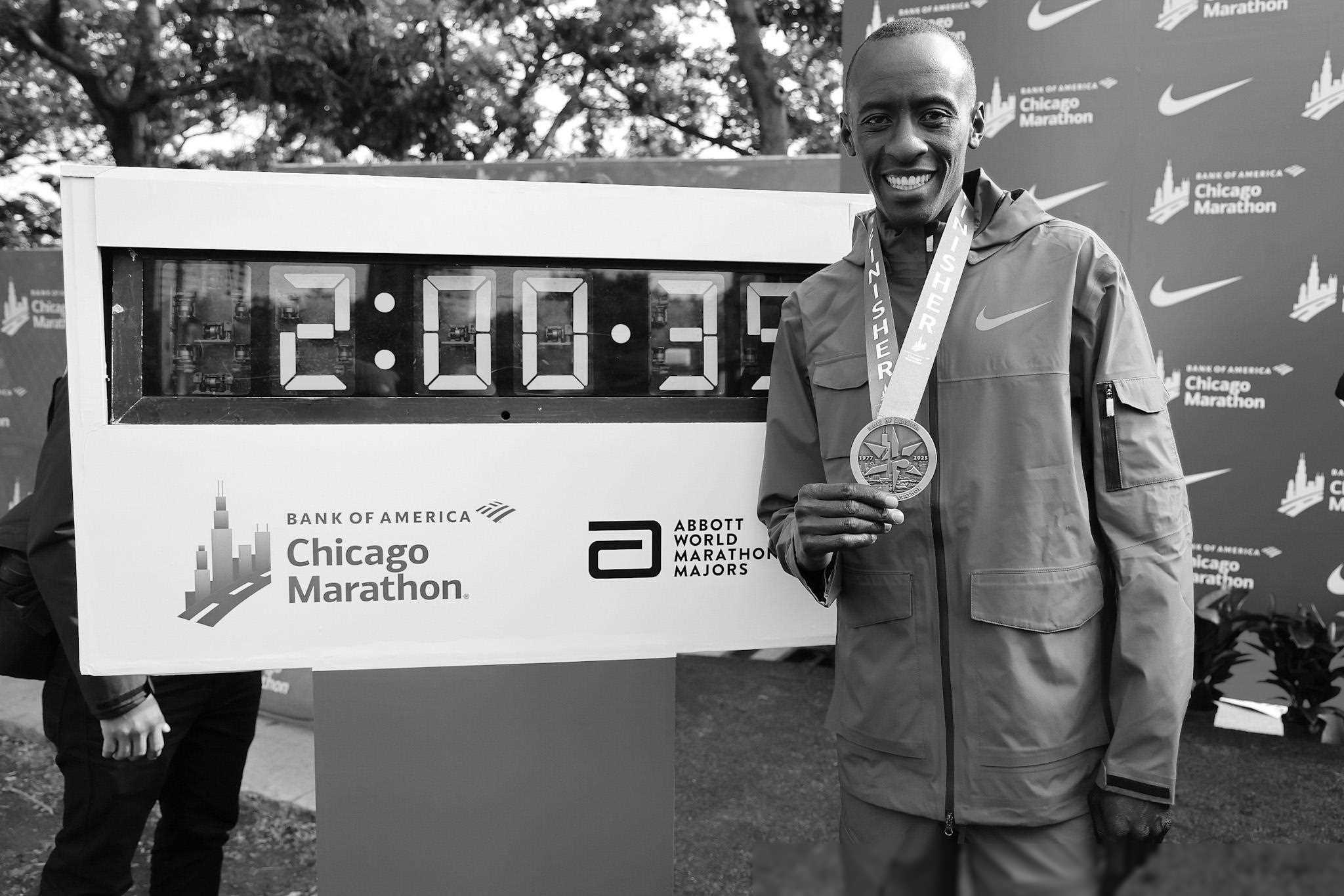 纪念追星之旅,留下奋进足迹的故事_李国强_马拉松_中国